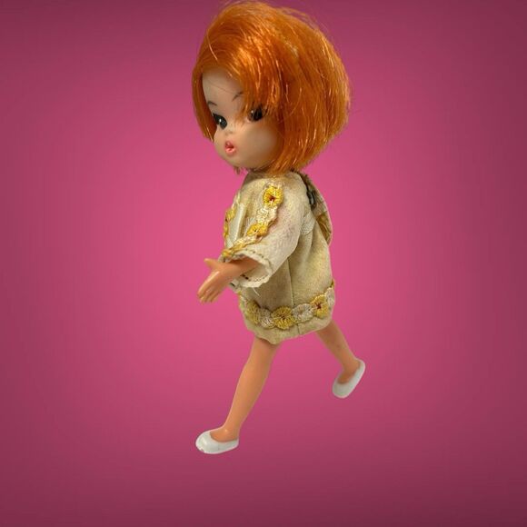 Vintage 1967 Hasbro 4” Dolly Darling Honey #8533 With Dress And Headband - Picture 3 of 16